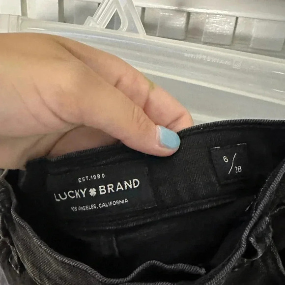 Lucky Brand size 6 the High Rise Shortie black denim short shorts - Picture 3 of 4